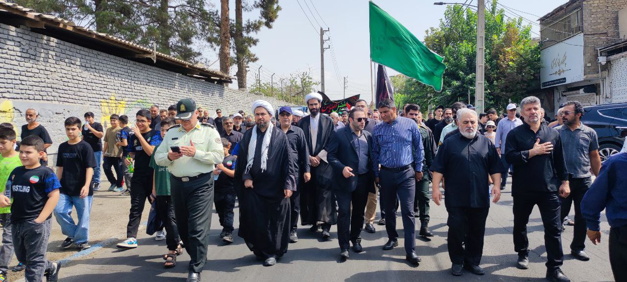 برگزاری آئین راهپیمایی جاماندگان اربعین حسینی در شهر و بخش احمدآبادمستوفی